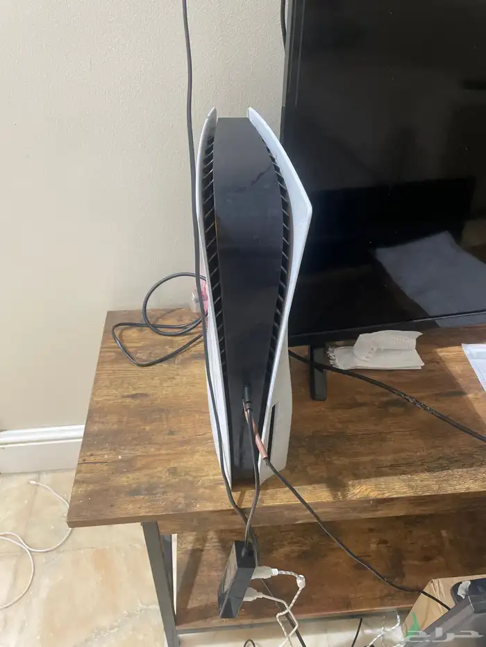 سوني 5فيه حسب روكت وفورت 110 سكن فنك 0