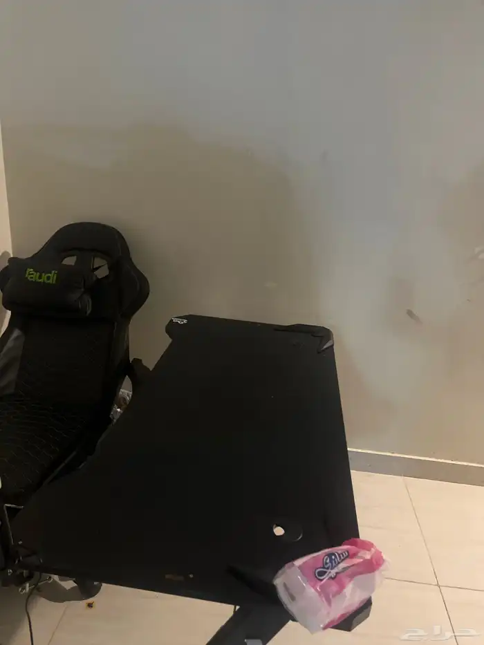 طاولة قيمنق ممتازه وجديده للبيع 1