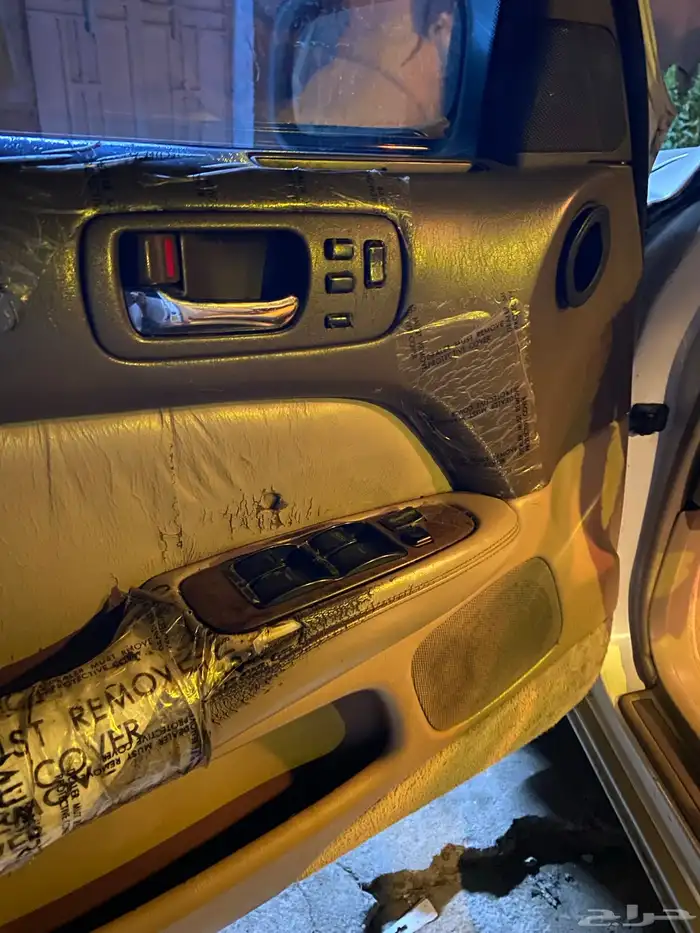 السلام عليكم اعرض لكم لكزس LS400 موديل 97 ممشى 830 سعودي 7