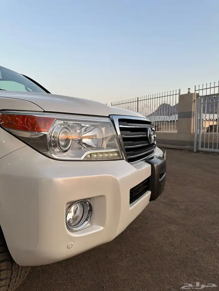 لاندكروزر 2013 GXR فل الفل وارد اليحيى V8 ونش ( مباع ) 12