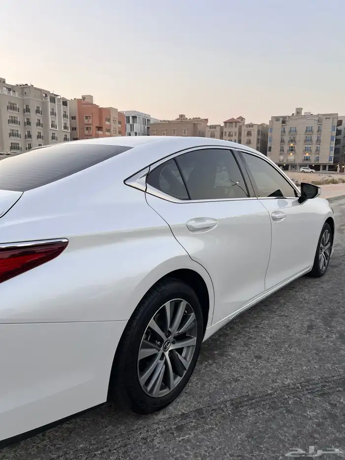 لكزس ES350 ( وارد عبداللطيف جميل ) 2