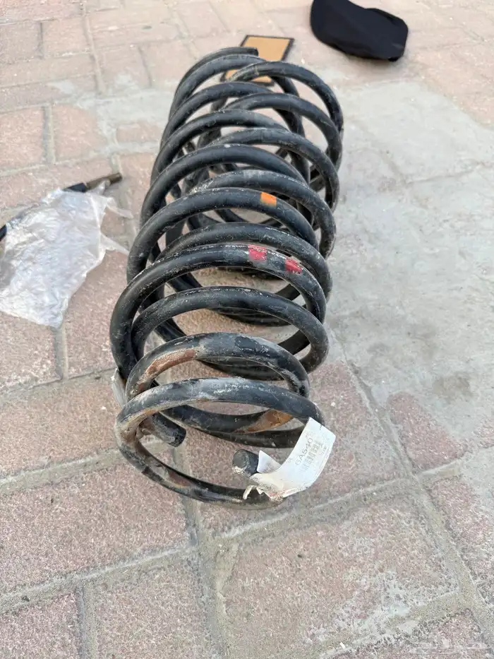 قطه لاندكروزر 13