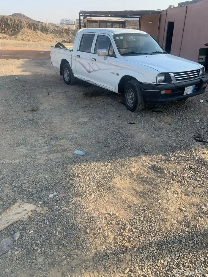 مستبيشي L200 2001 0