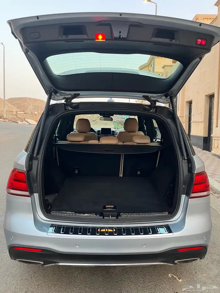 مرسيدس GLE 400 ممشى قليل 8