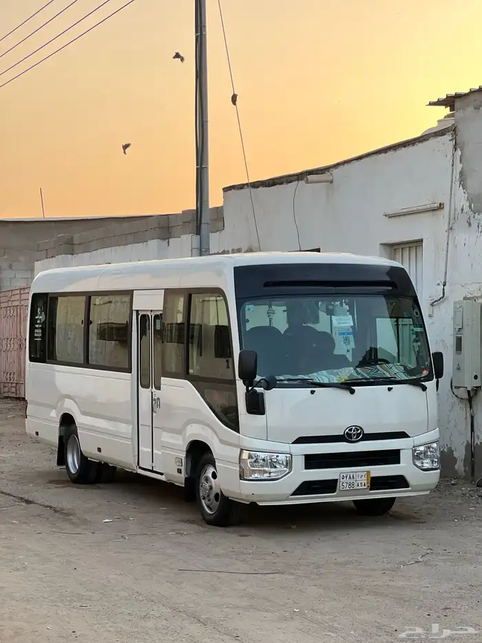 باصات الايجار مع سائق 3
