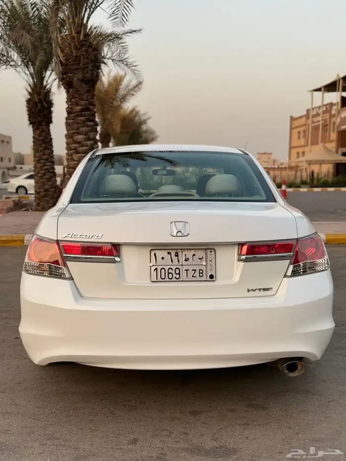 هوندا اكورد 2012 16