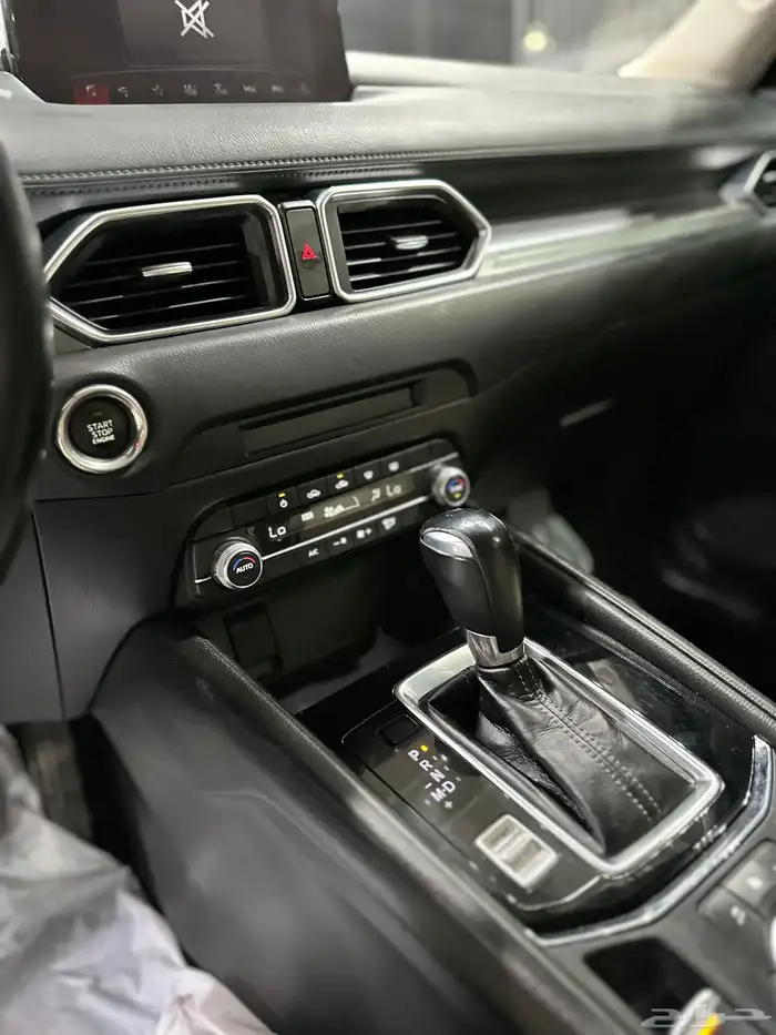 مازدا CX5 2022 نص فل لدى معرض(عبيد الرشيدي) 25