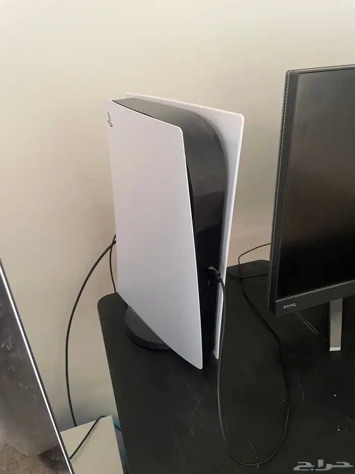 بلاي ستشين 5 وشاشة العاب وطاولة 3