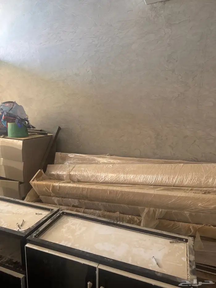 مكيفات وماطور مسبح وكهرباء وسباكة للبيع 4