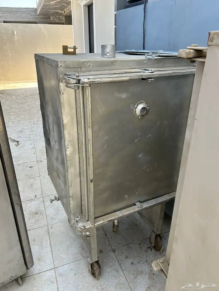 اغراض مطعم 2