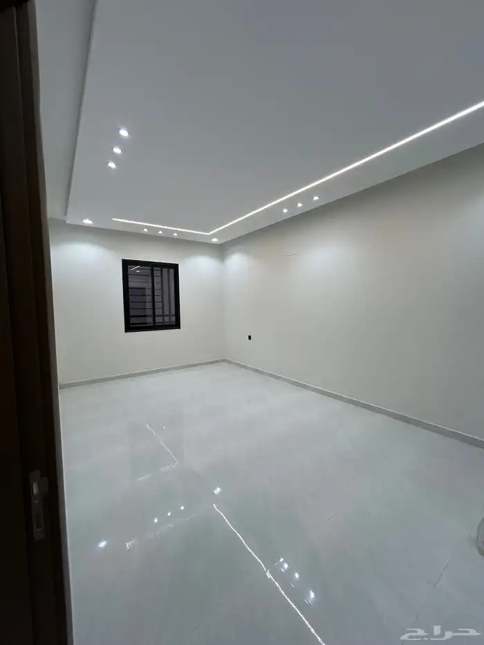 للبيع شقق علويه حي الإسكان مكتملة خدمات مساحة225م بسعر 520 7