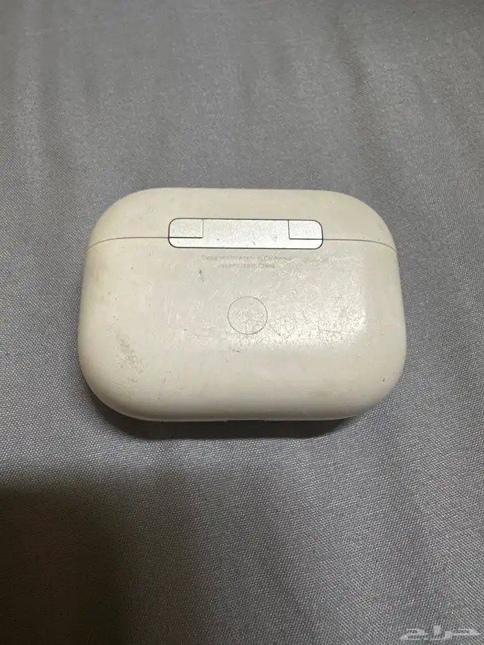 سماعة يمين ايربودز برو 1 شبه جديدة وبيت سماعات ايربودز برو 2 2