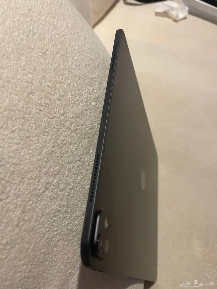 ايباد برو معالج M4 شاشه 13 3