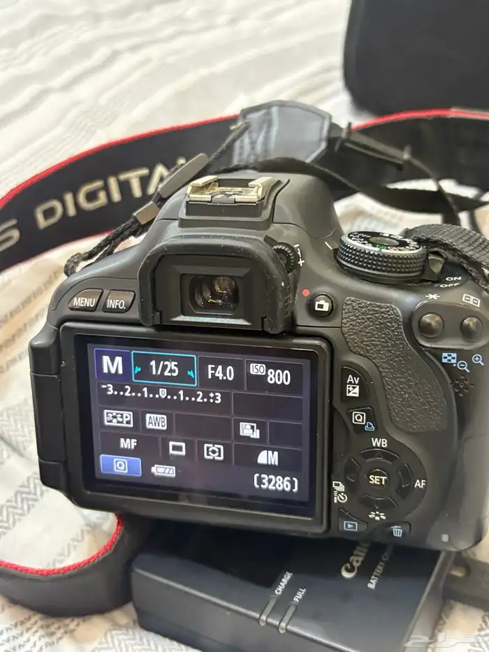 كاميرا كانون D 600 للبيع 4