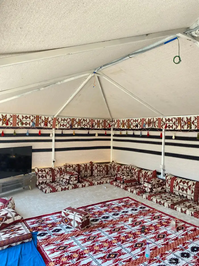 بيت شعر المطور الملكي 8