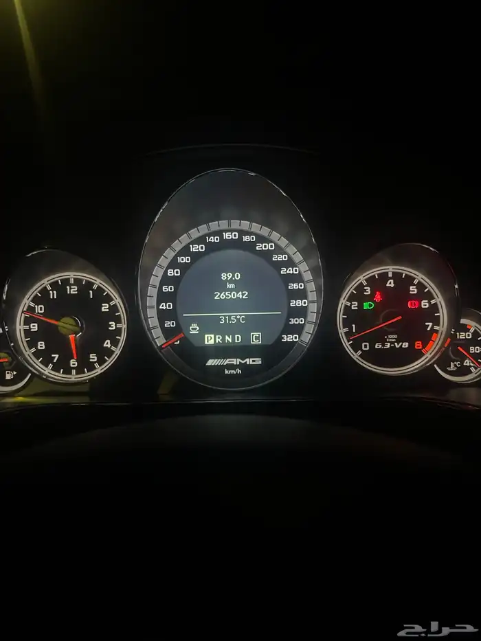 مرسيدس بنز amg e63 2010 1