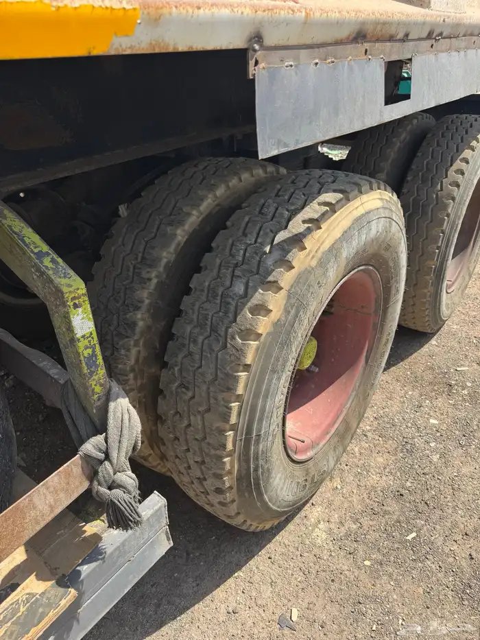 للبيع راس تريلا مرسيدس 2001 نظيف جدا جاهزة 22