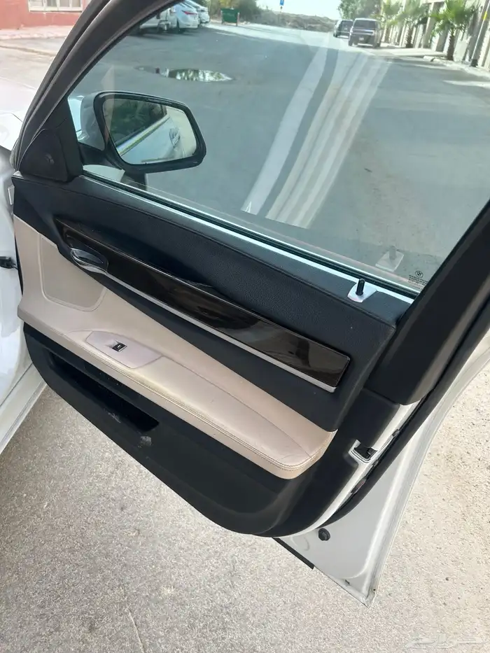 بي ام دبليو 2009 750li للبيع او البدل 10