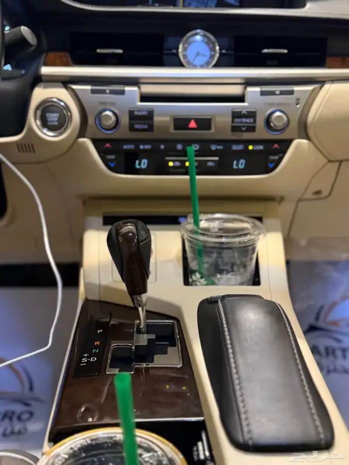 لكزس ES350 موديل 2014 22