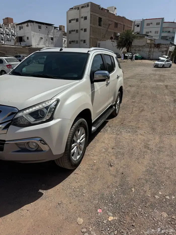 اعرض الكم سياره جيب يسيزو بدون دبل فل كامل موديل 2019 1