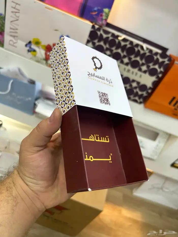 اكياس للعبايات ليبل قماش تطريز ورق تغليف كروت لوقو جلد 21