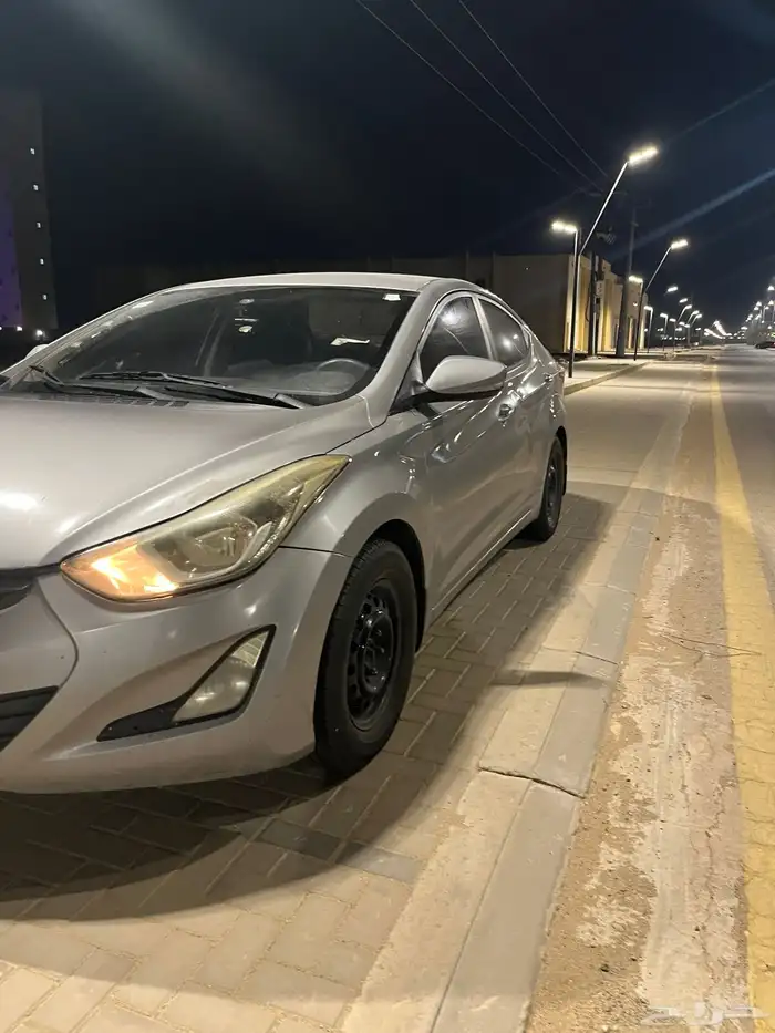 هونداي الانترا حجم المكينه2000سيسي 3
