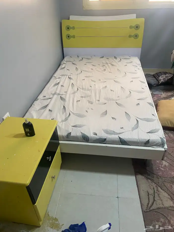 سرير و دولاب وكمدينة 3