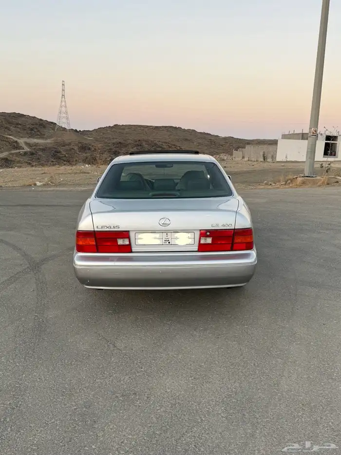 لكزس LS400 5
