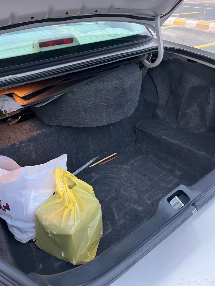 فورد كراون فكتوريا 2011 8