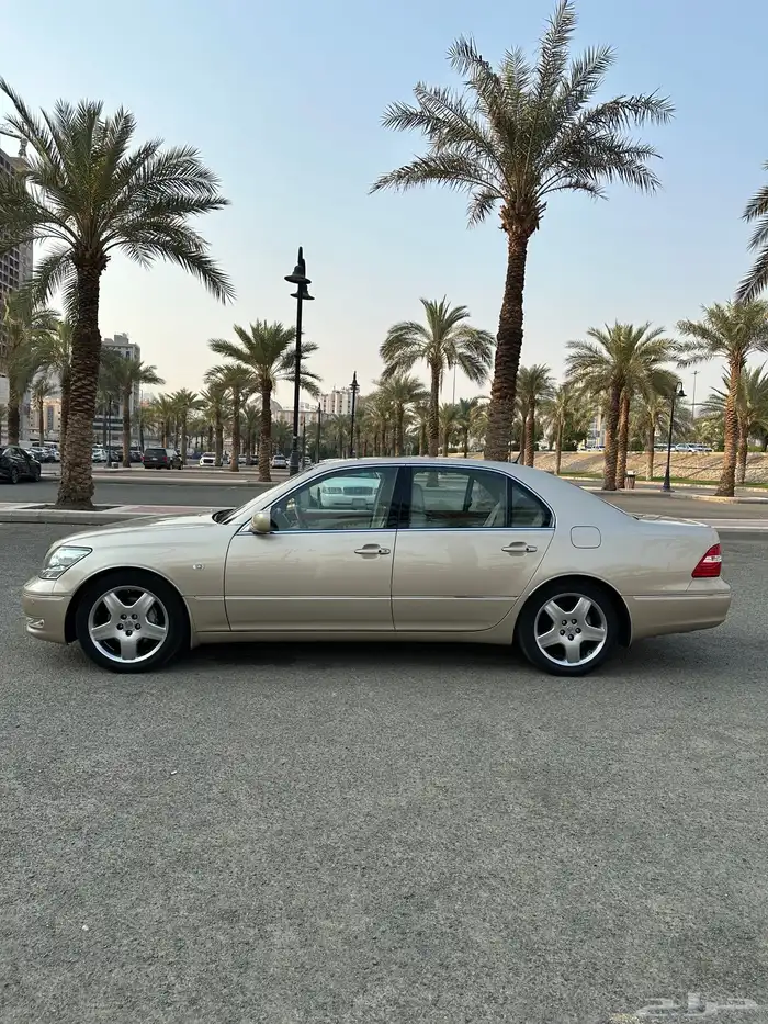 لكزس 430 2005 مخزنه 3