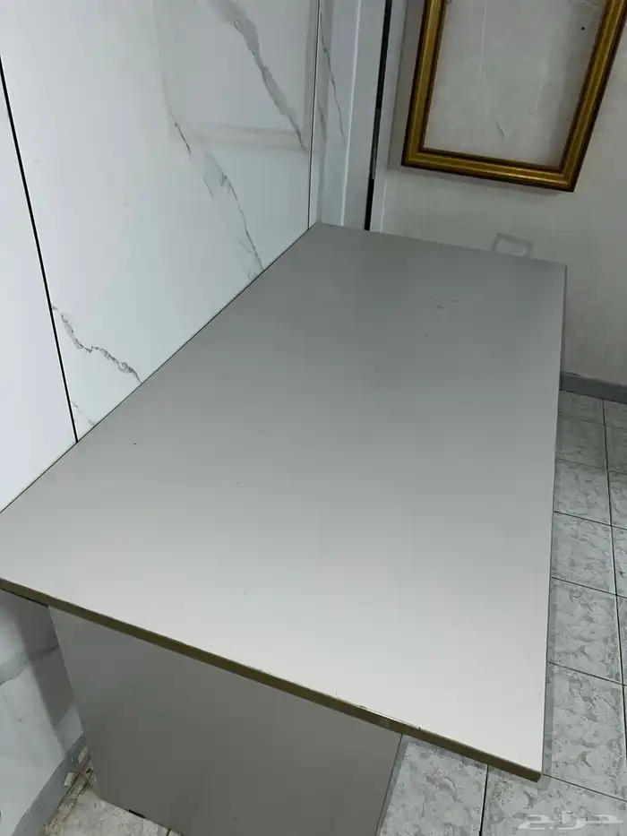 طاولة مكتب 5
