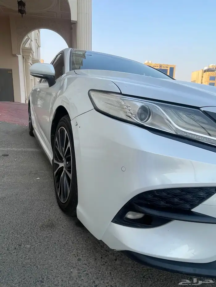 كامري سته سلندر SE ماشيه 335الف للبيع نظيفه شرط 13
