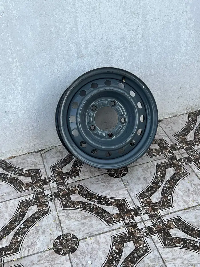 جنط جيب ربع هلل مقاس 16 اصلي واحد فقط على اشرط 1