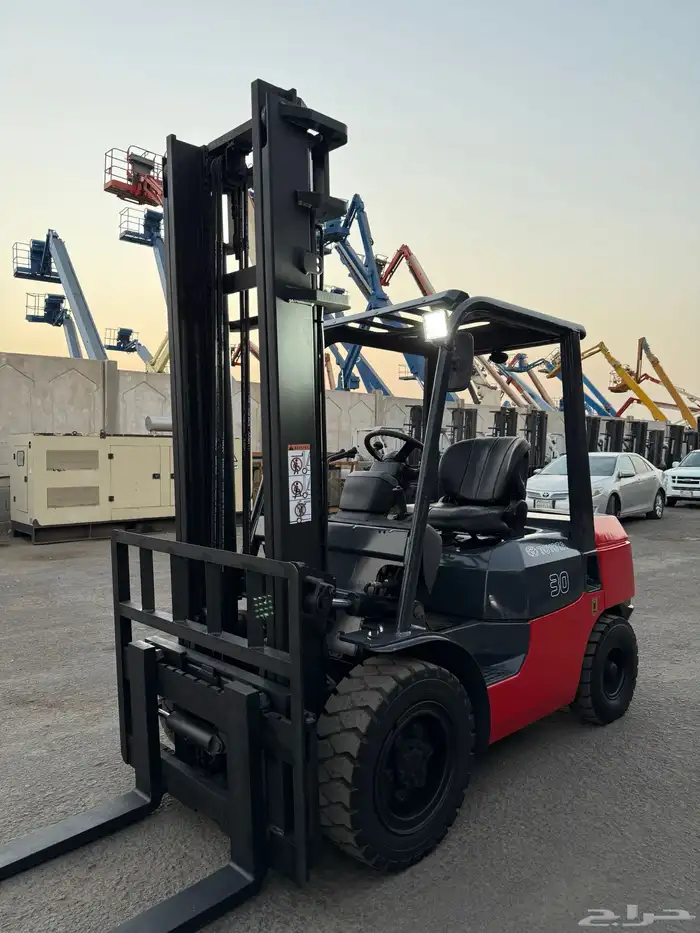 رافعة شوكية تايوتا 4