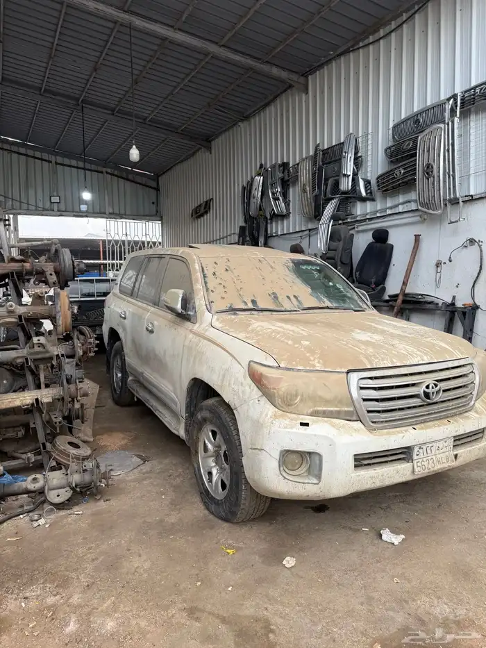 قطع غيار لاندكروزر 2018 -2008 17