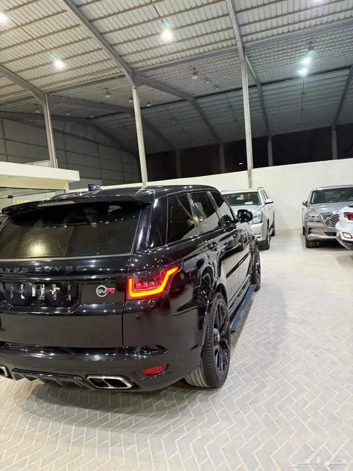 Range Rover Sport SVR Kit موديل 2017 محول 2022 5