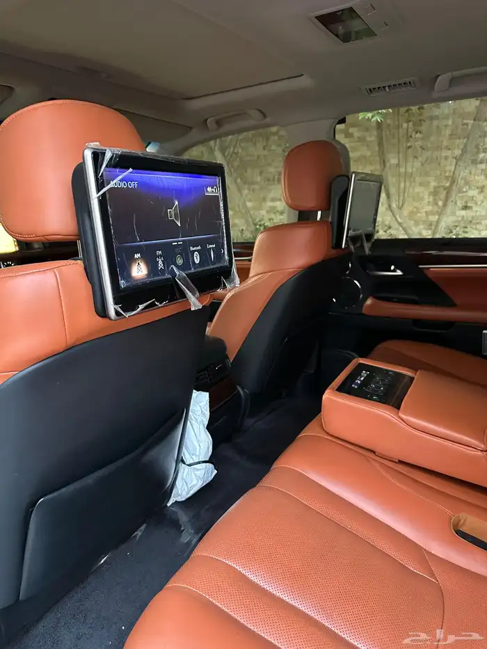 للبيع جيب لكزس 2016 فل كامل 9