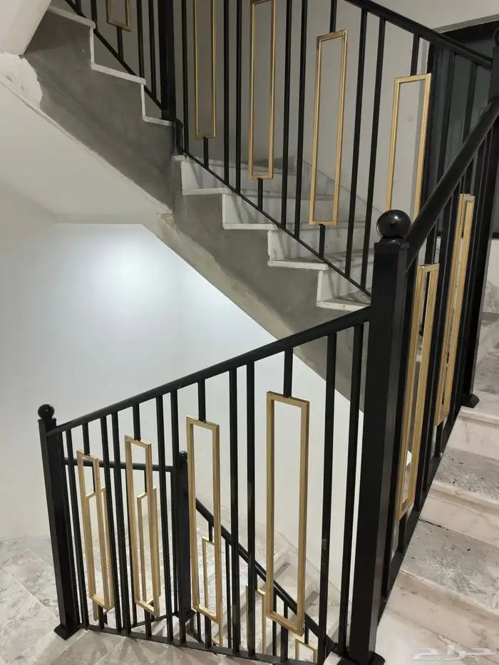 ورشه لجميع اعمال الحدادة 4