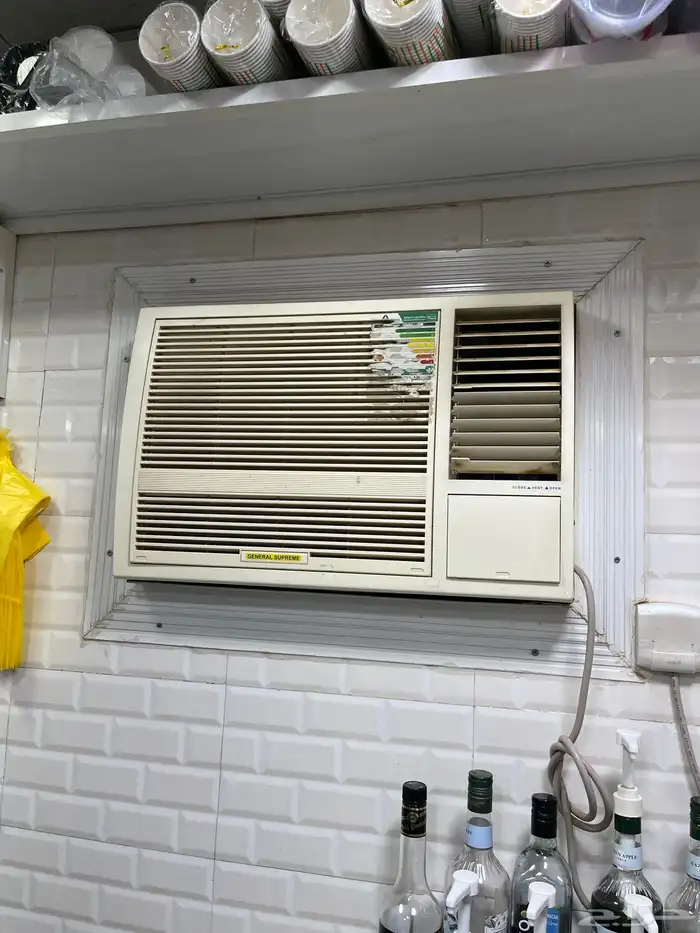 كوفي شوب للتقبيل على الشارع العام بالقوز 3