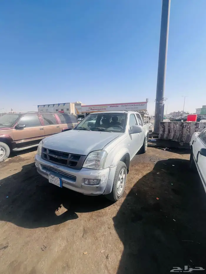 وانيت ايزوزو 2005 4