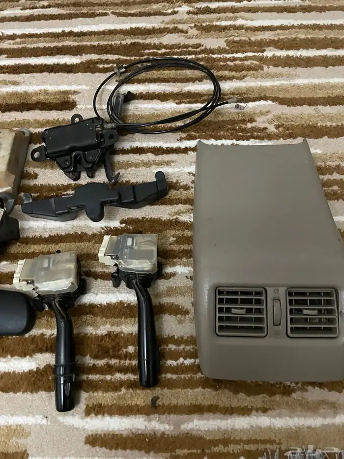 قطع كامري من مديل 2003الى 2006 15