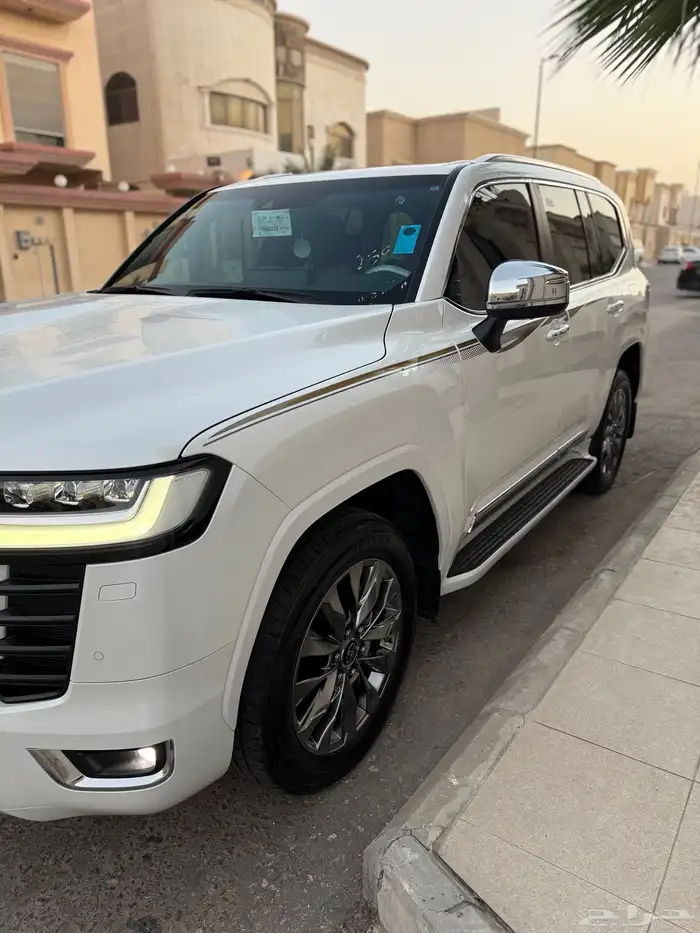 في اكس ار 2023 سعودي ماشي 44 الف وكاله 5