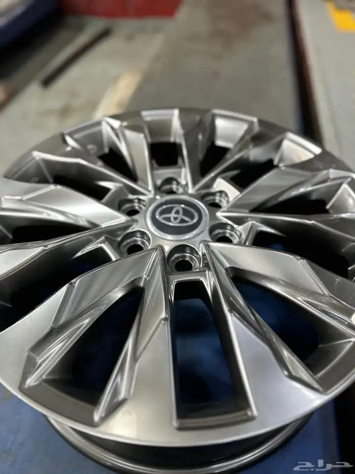 جنوط لاندكروزر 2023 مقاس 20 أصلي وكالة 12