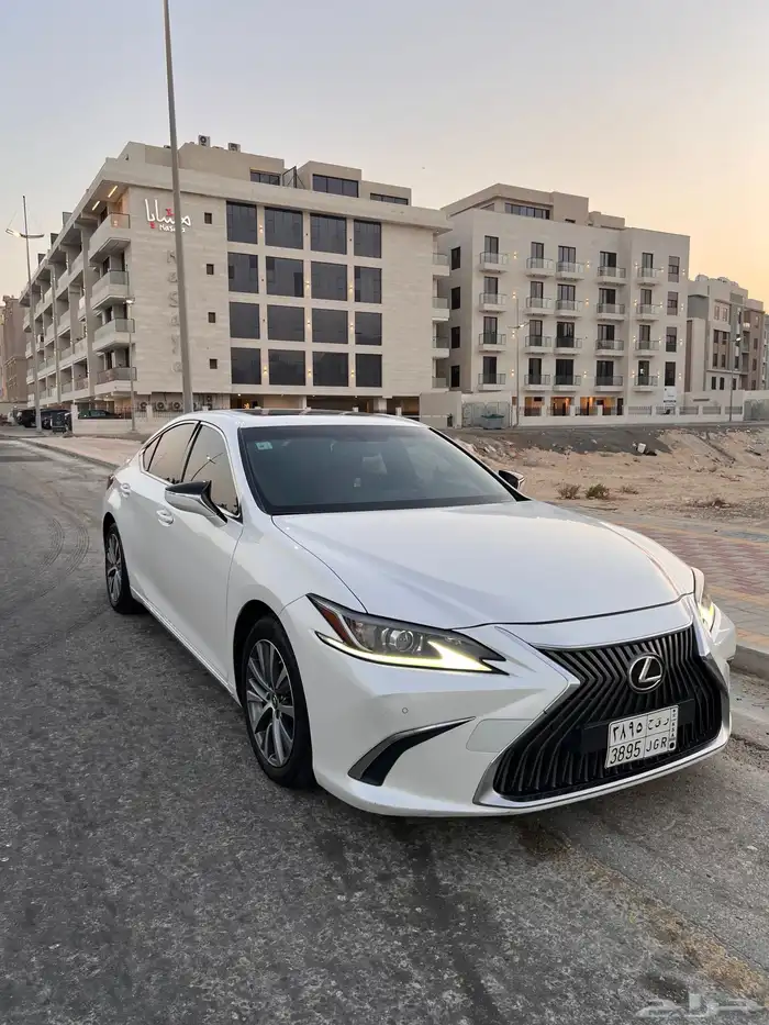 لكزس ES350 ( وارد عبداللطيف جميل ) 0