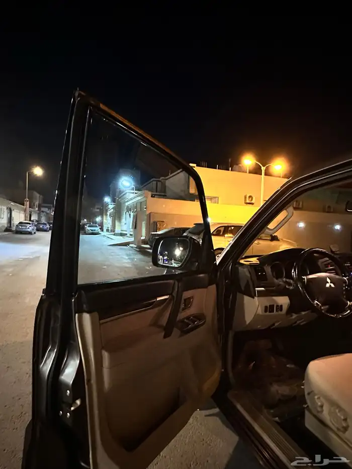 ميستوبيشي باجيرو 2014 قمة النظافة 10