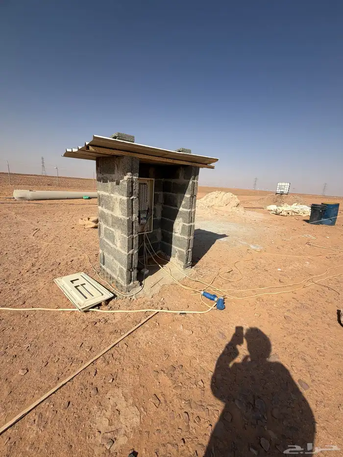 مخيم متكامل كرفان مساحتها 60 الف مسورة ماكينة 24