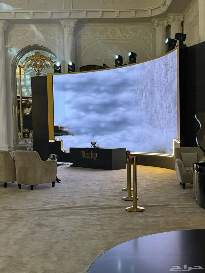 تأجير شاشات عملاقه 52