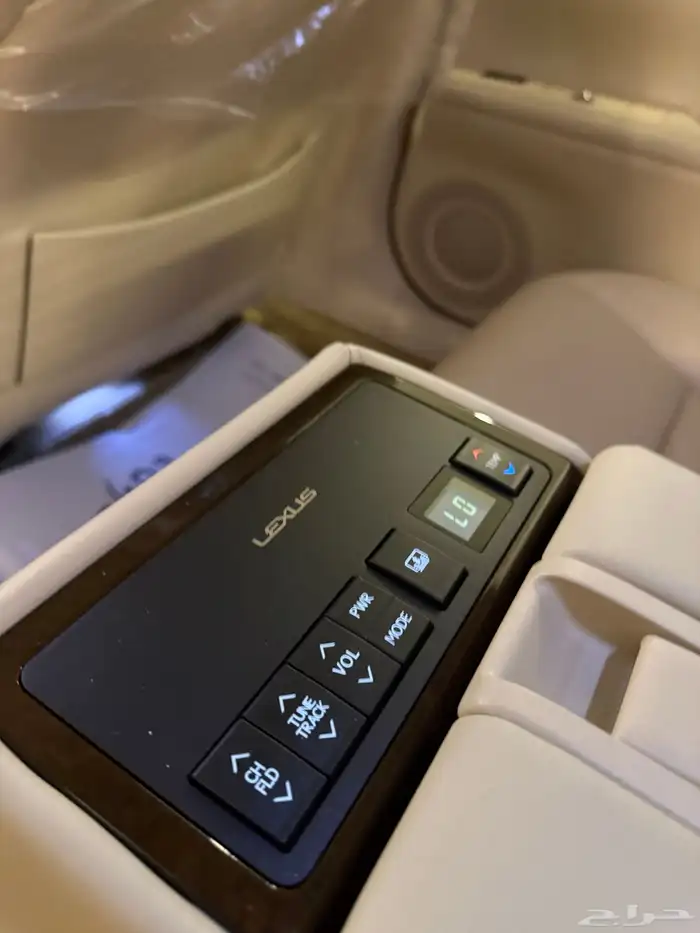 لكزس ES350 موديل 2014 24