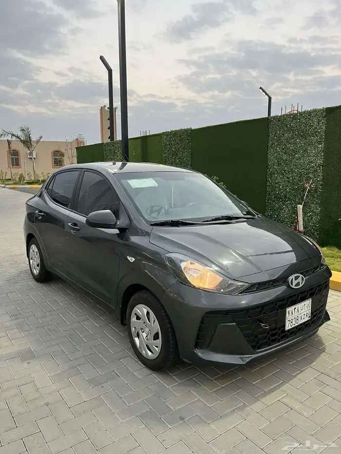 نظيفه للبيع i10 0
