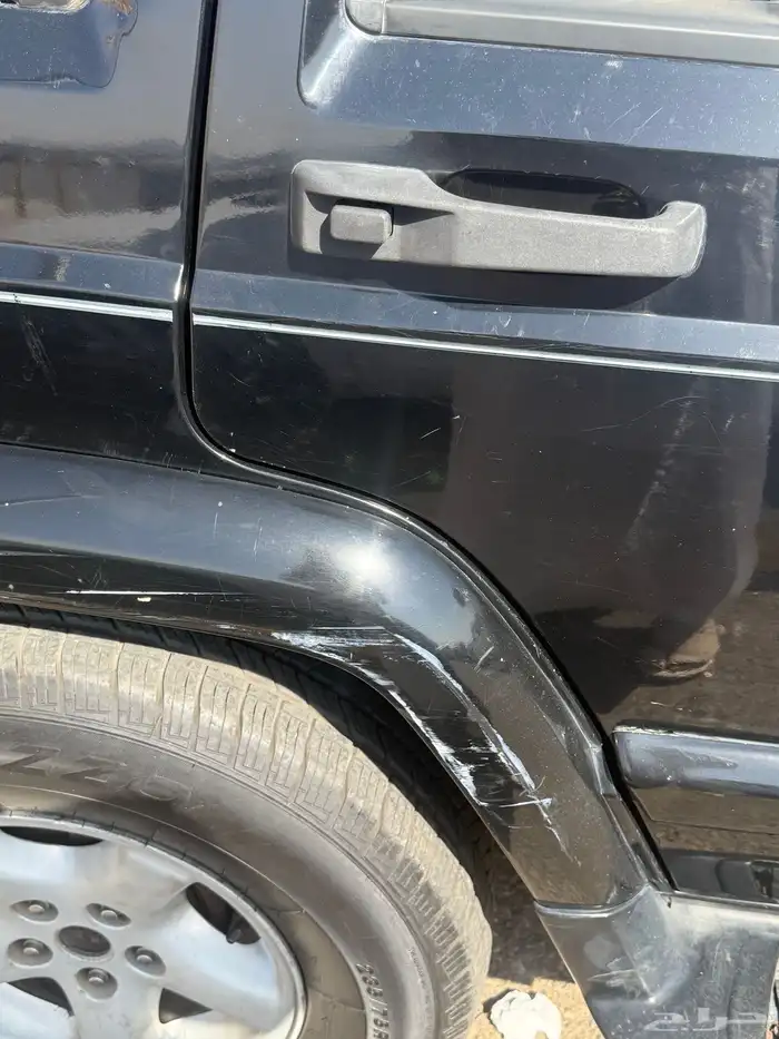 جيب شروكي 2000 2